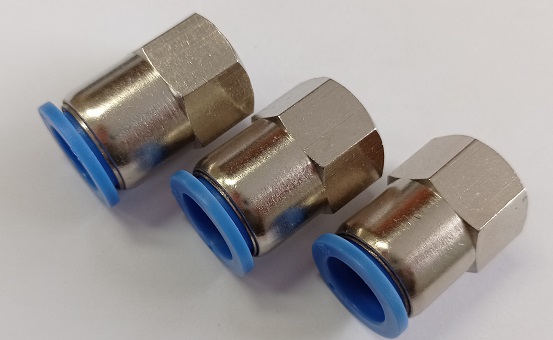 Anschluss gerade Pneumatisch  Ø 16 mm - IG 1/2" PCF16-04 VPE: 5 St